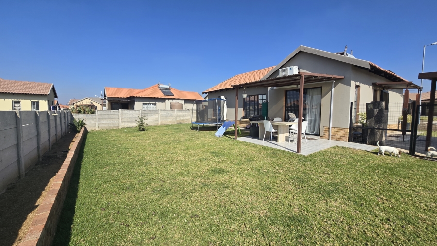 3 Bedroom Property for Sale in Waterkloof East North West
